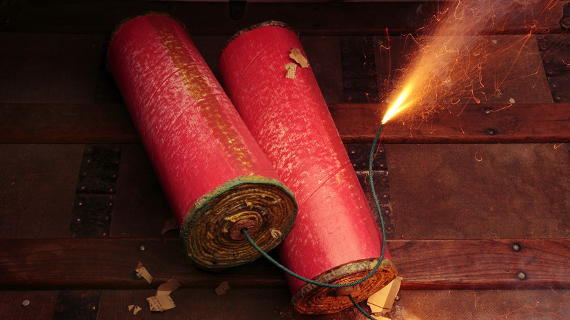 Жителям Москвы напомнили о штрафах за запуск петард в Новый год