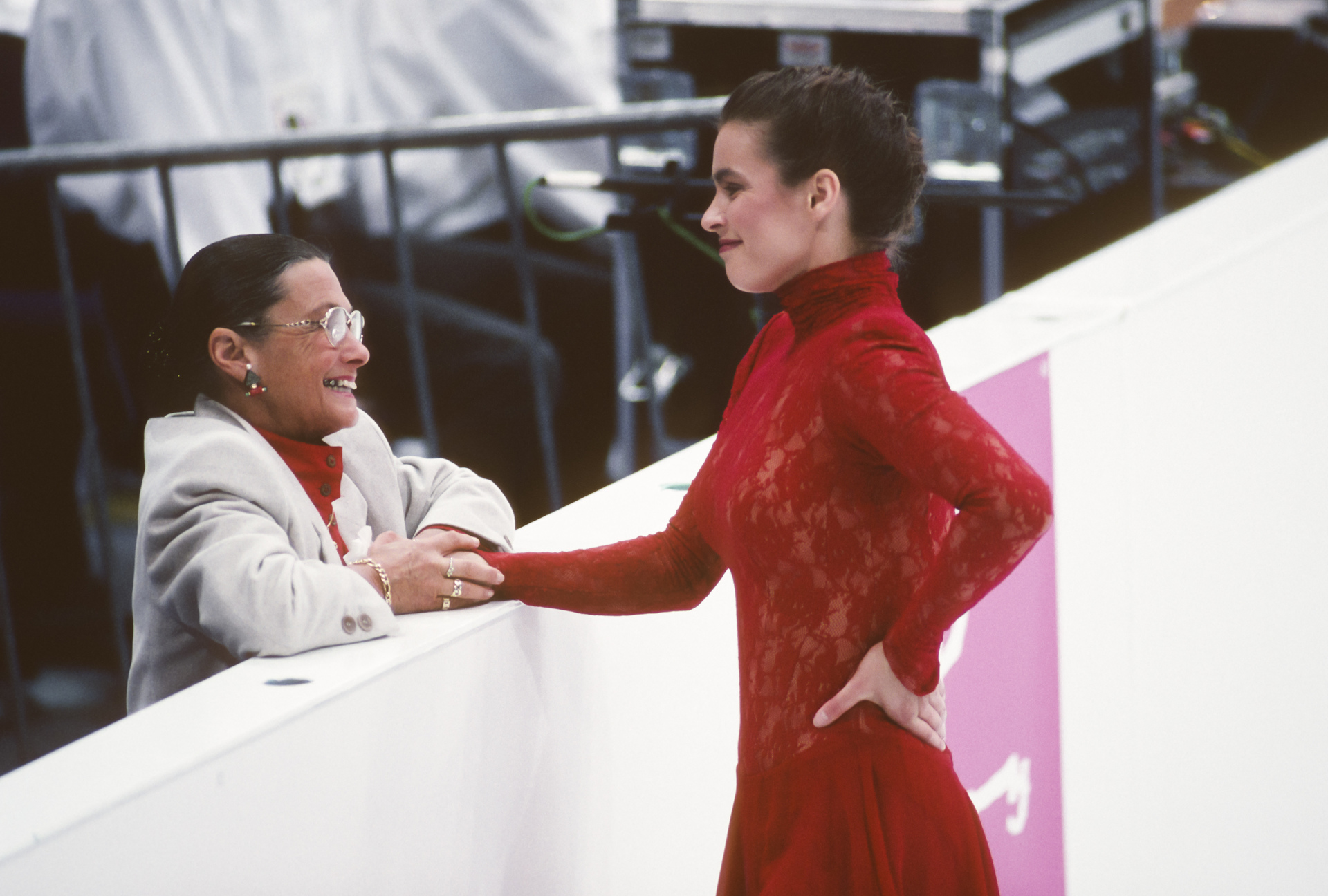 «Моя жизнь изначально скандальна»: легенда фигурного катания и секс-символ Германии Катарина Витт празднует 60-летие