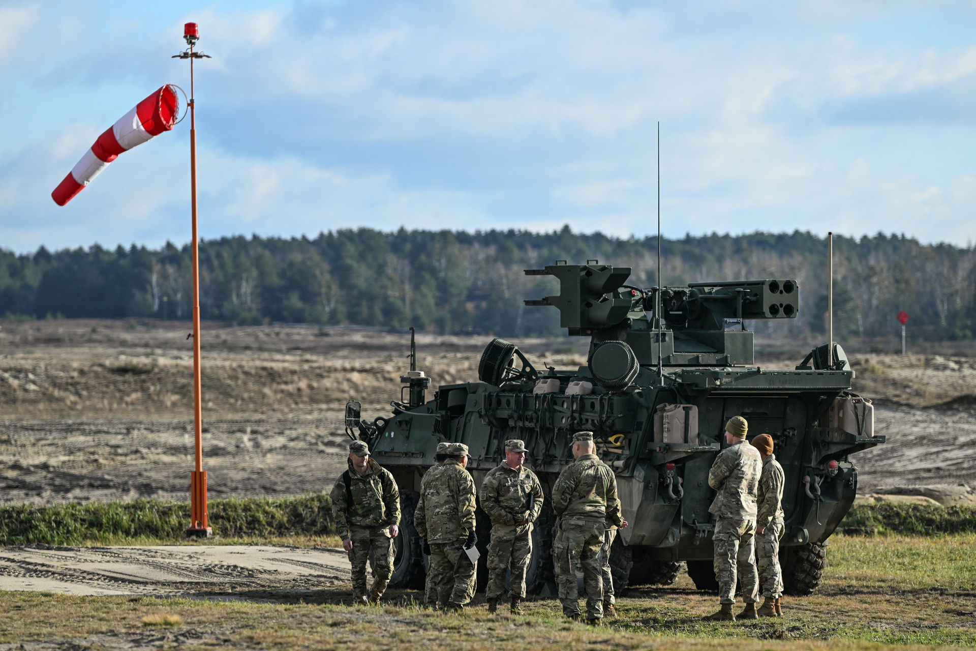 «Отход от модели глобального лидерства»: как Трамп изменил стратегию нацбезопасности США