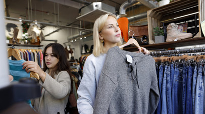 Исследование: большинство россиян заявили, что покупают лишние вещи