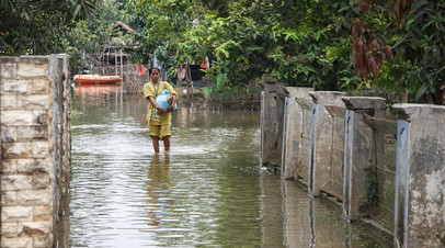 Число жертв наводнений в Индонезии увеличилось до 1 тысячи