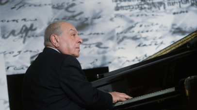 Причиной&nbsp; смерти пианиста Оганезова стал рак почки