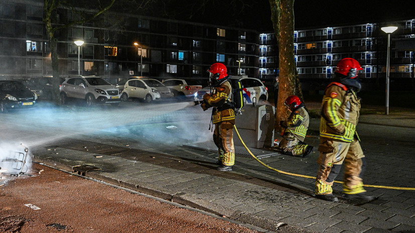 Пожар охватил 150-летнюю церковь в Амстердаме