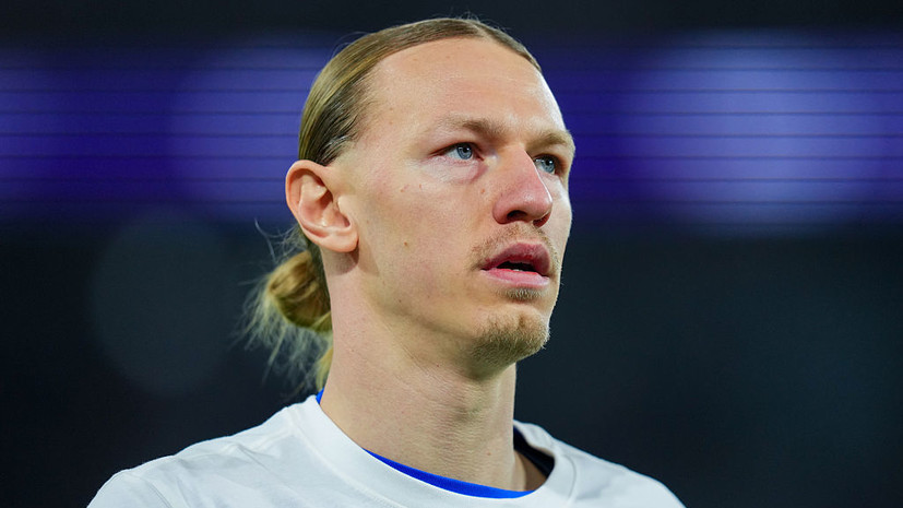 Увеличился срок восстановления Сафонова после перелома руки