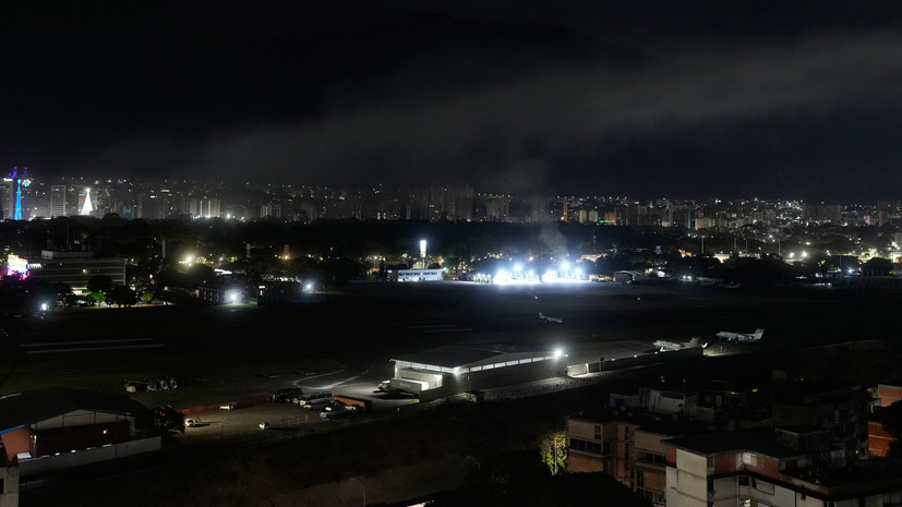 Bloomberg: мощные взрывы прогремели в Каракасе