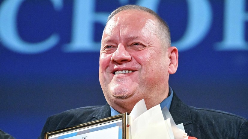 Умер заслуженный артист России Роман Улыбин