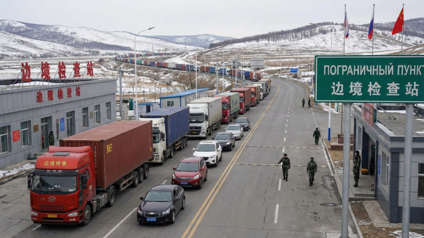 Генконсульство: очереди на границе с КНР возникли из-за роста потока пассажиров