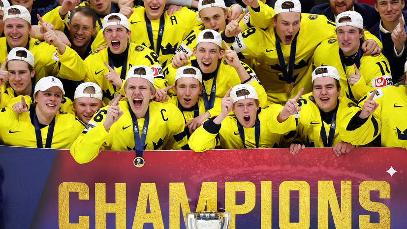Швеция одолела Чехию и выиграла МЧМ по хоккею