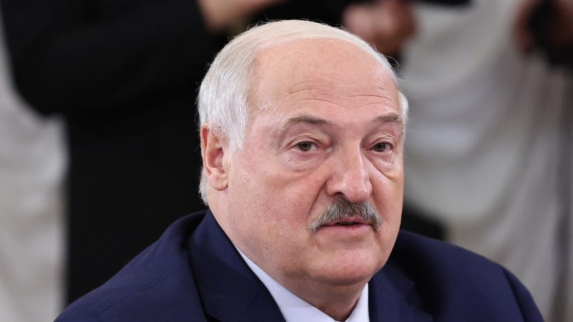 Лукашенко поздравил белорусов с Рождеством