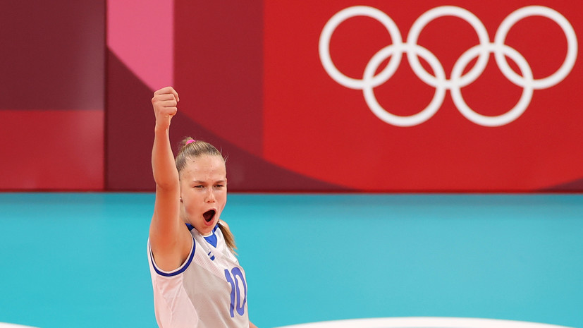 Волейболистка «Фенербахче» пришла на интервью с куклой в поддержку россиянки Федоровцевой