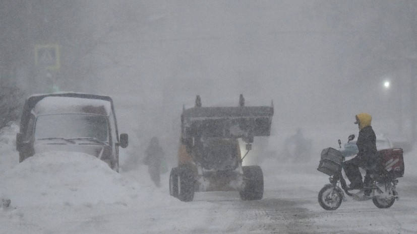 Жителей Москвы и области просят отказаться от поездок на машинах из-за циклона