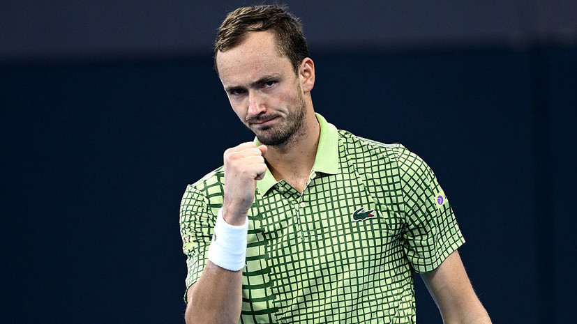 Медведев вышел в полуфинал турнира ATP в Брисбене