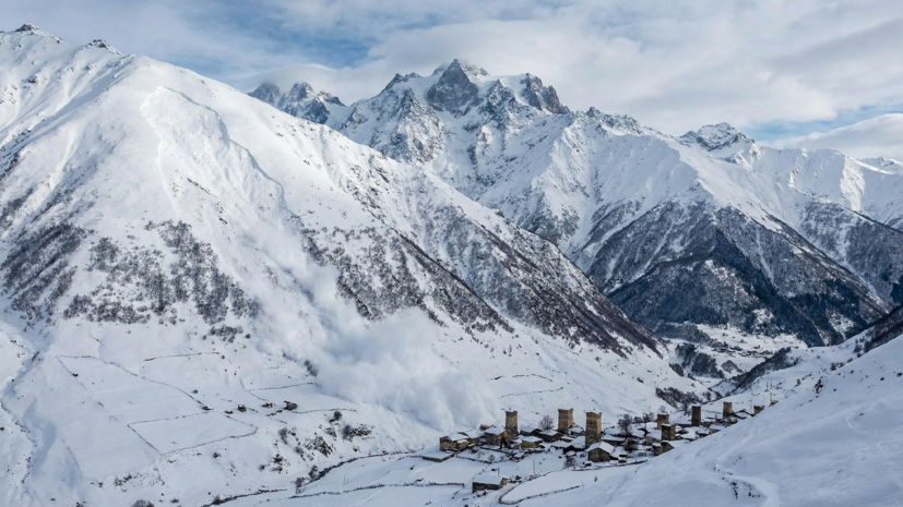 RT: при сходе лавины в горах Грузии никто не погиб