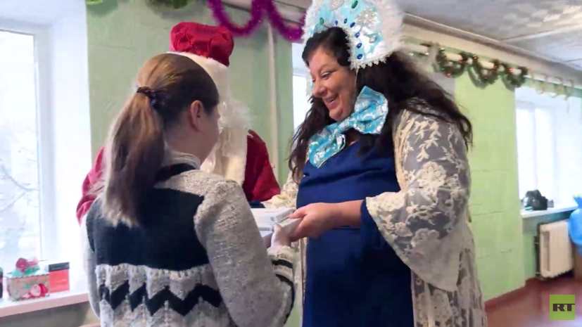 Бывшая помощница Байдена поздравила детей из ДНР с Рождеством