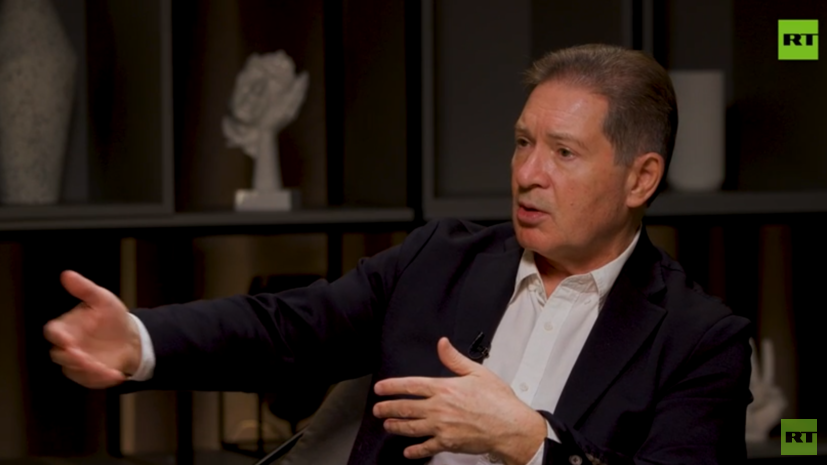 Экс-сотрудник СВР: США уходят на оборонительные позиции и строят «крепость»