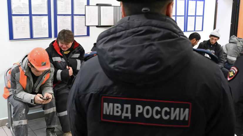 Более 1,7 тысячи мигрантов зарегистрировали в одном из хостелов Петербурга