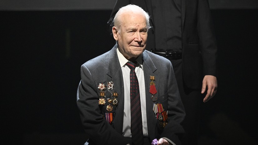 Умер заслуженный артист России Виктор Рухманов