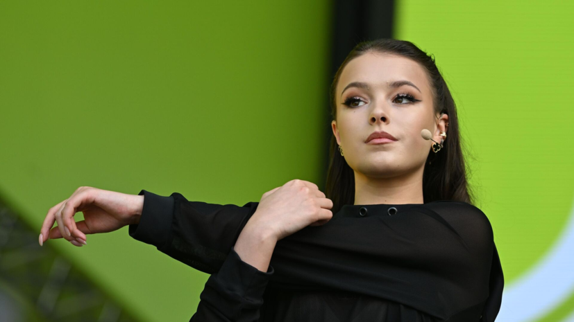 Щербакова призналась, что боялась соглашаться на участие в «Ледниковом периоде»