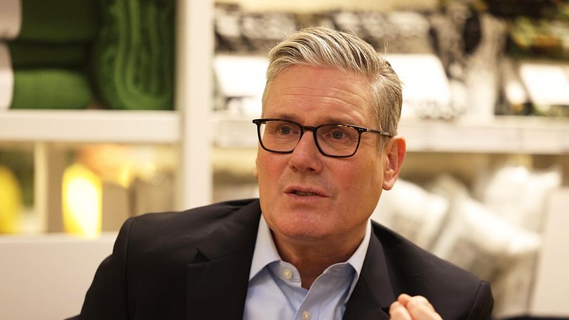 Дмитриев запустил в X голосование об отставке Стармера