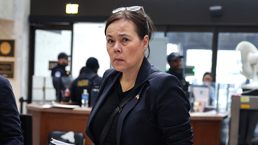 Глава МИД Гренландии расплакалась во время интервью после встречи в Белом доме