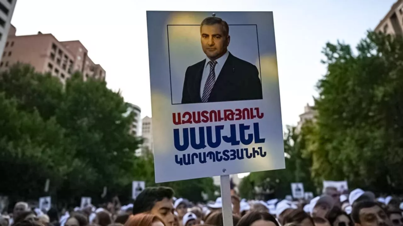 Суд отменил запрет на публичные выступления Карапетяна