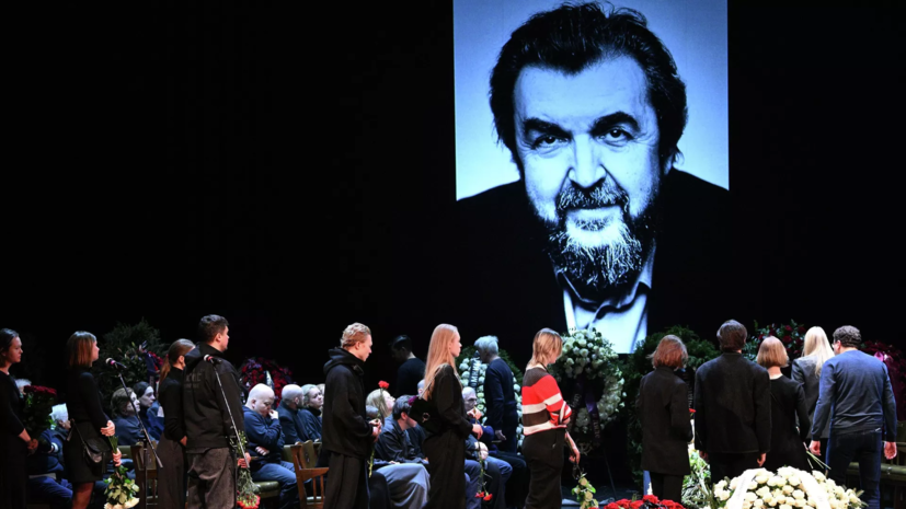 В МХТ имени Чехова завершилось прощание с Игорем Золотовицким