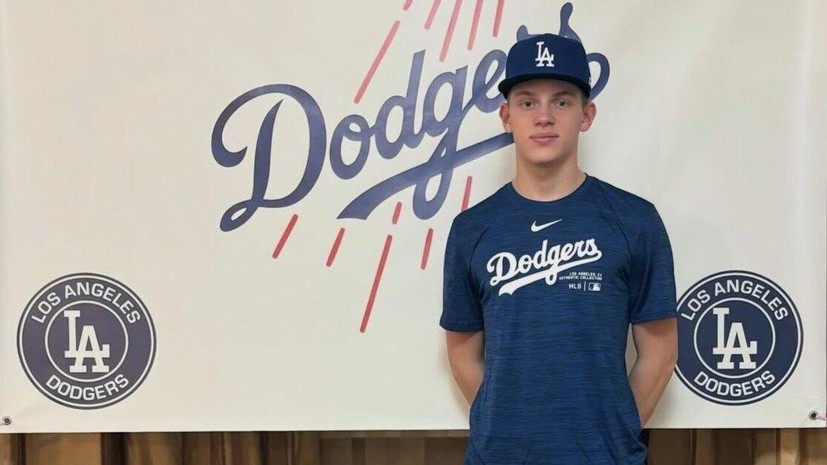 «Триумф титанического труда»: российский бейсболист Пуллес-Рябов подписал контракт с чемпионом MLB