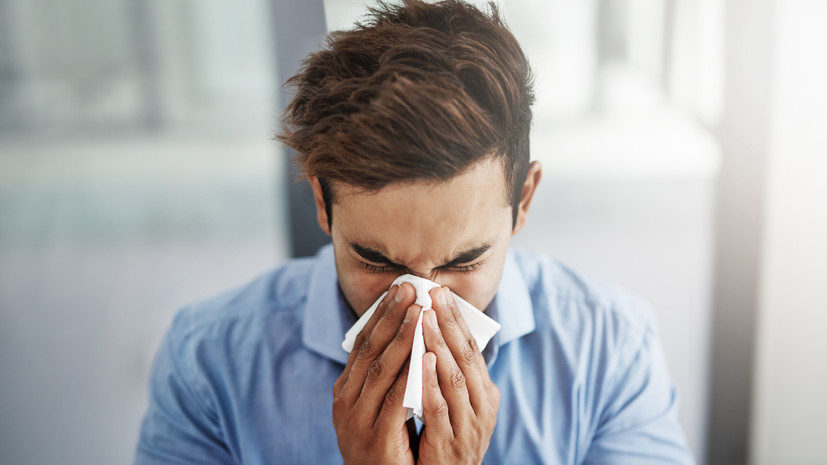 Врач Уланкина назвала опасным выход на работу с ОРВИ