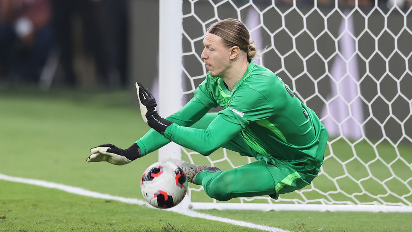 Сафонов пошутил над своей ситуацией в ПСЖ во время игры с собакой