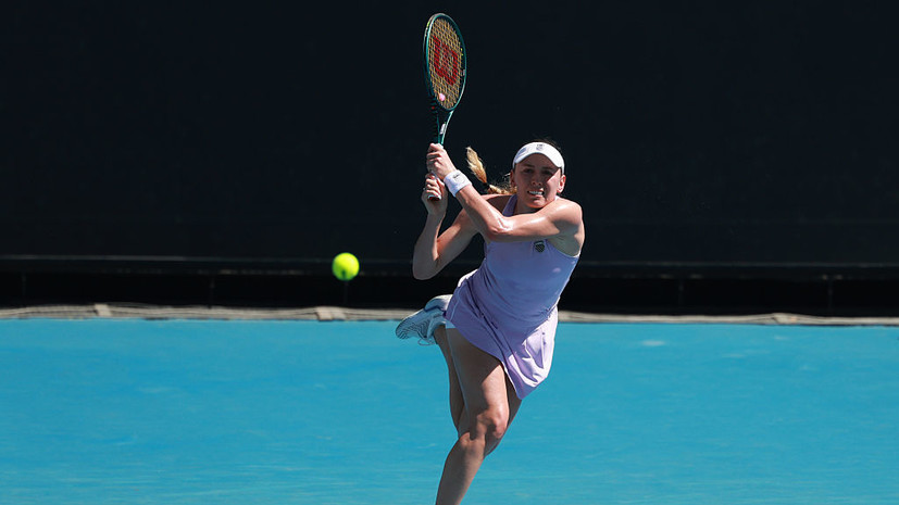 Болгёрл стало плохо во время матча Александровой на Australian Open