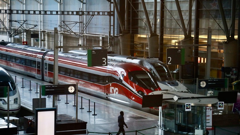 Данных о пострадавших россиянах при сходе с рельсов поездов в Испании нет