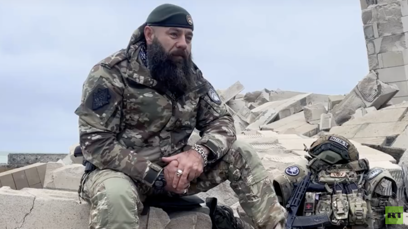 RT поговорил с замкомандира ОСН Атаманом, который заходил в Пальмиру и штурмовал Гостомель
