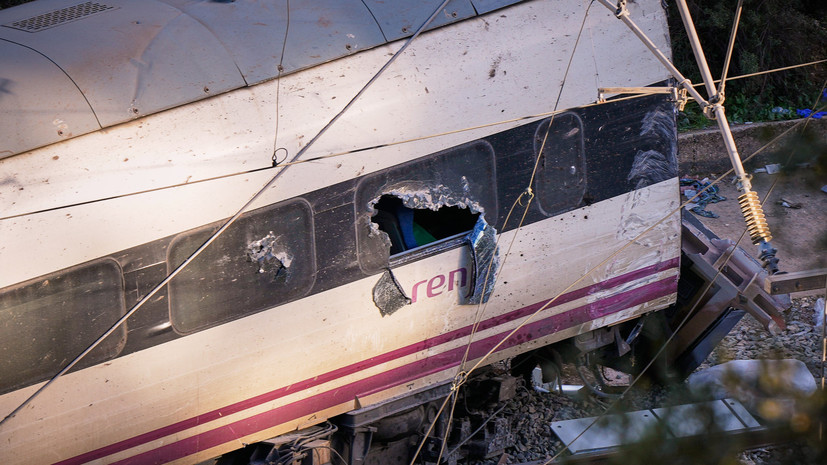 Россия выразила соболезнования Испании после крушения поездов