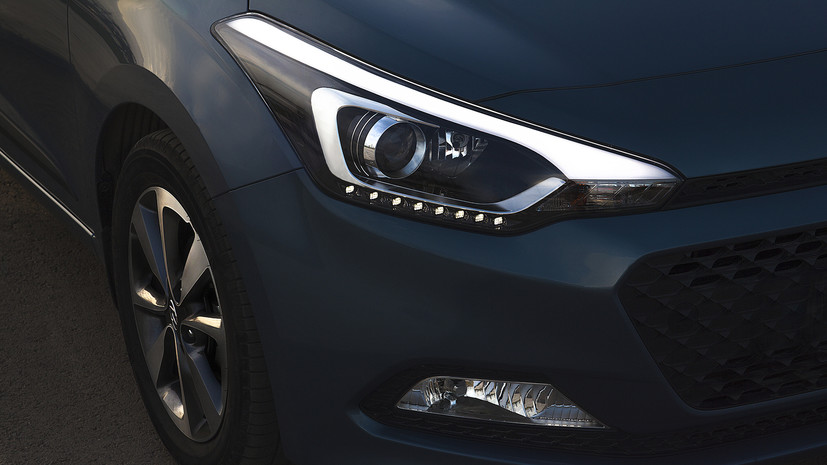 Автоэксперт Хайцеэр: ксеноновые фары слепят других водителей