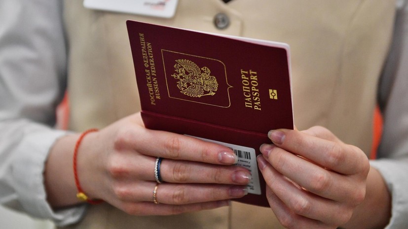 Выезд детей из России за границу возможен теперь только по загранпаспорту