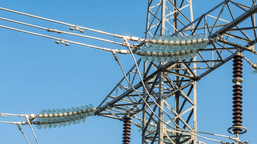 На севере и северо-западе Крыма частично отключено электроснабжение