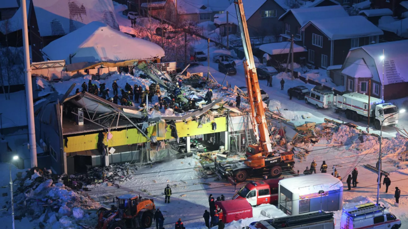 Скончался один из пострадавших при обрушении ТЦ в Новосибирске