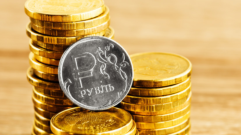 Инвестстратег Бахтин: рубль продолжает демонстрировать силу