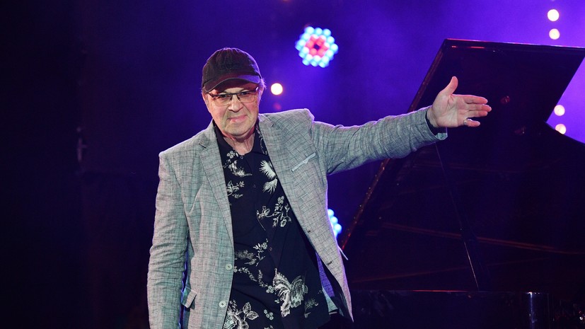 Mash: пианиста Бриля госпитализировали