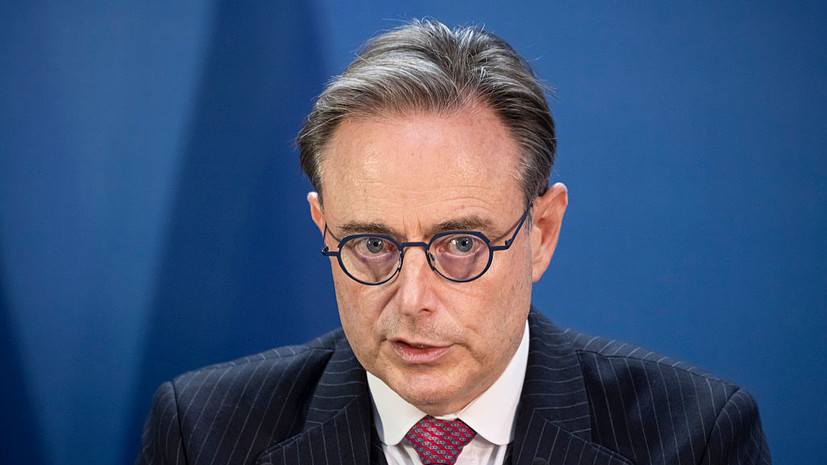 Премьер Бельгии заявил, что Европа не может конфисковать активы России