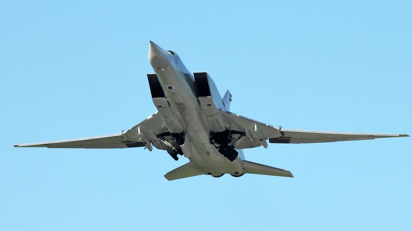 Бомбардировщики Ту-22М3 выполнили пятичасовой полёт над Балтийским морем