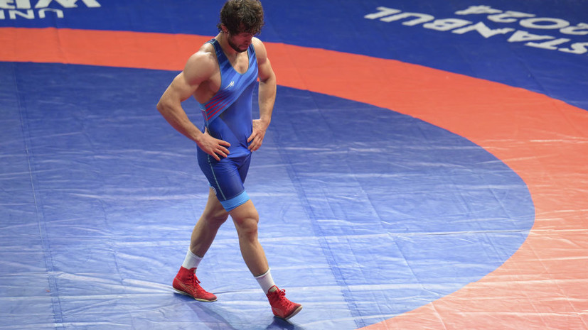 UWW допустил российских борцов до 24 лет к турнирам с флагом и гимном