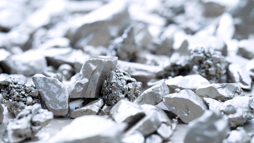 Фьючерсы на платину обновили исторический максимум на NYMEX