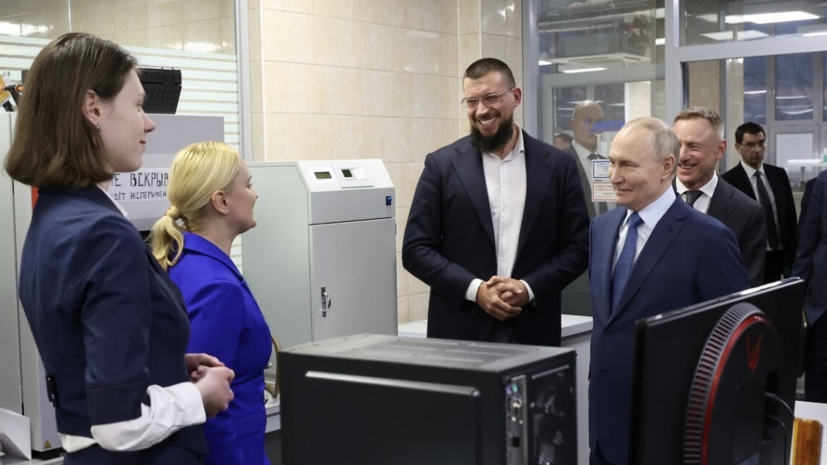 В МФТИ Путину рассказали о гонконгском гриппе