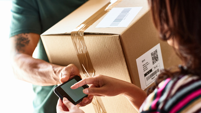 РИА Новости: мошенники обманывают россиян под видом доставки заказа из магазина