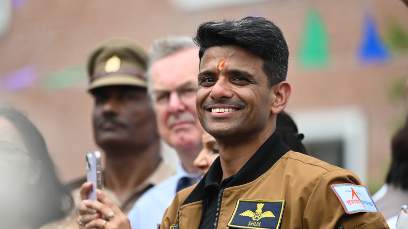 Индийский космонавт Шукла рассказал о космических амбициях своей страны