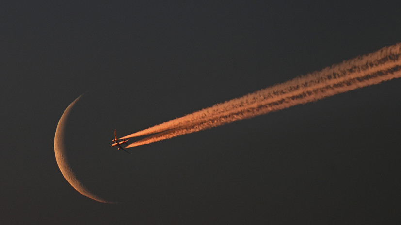 Редкий самолёт NASA с отказавшим шасси «пропахал брюхом» взлётную полосу