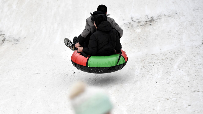 Травматолог Очкуренко: катание на тюбингах нередко приводит к переломам