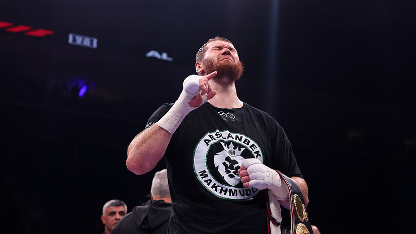 Россиянин Махмудов сразится с Фьюри 11 апреля