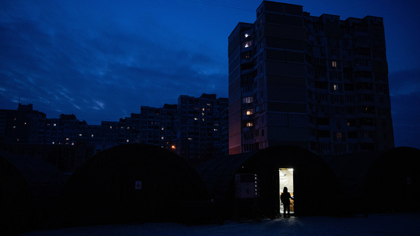 Жители Киева перекрыли дорогу в знак протеста против отключения отопления